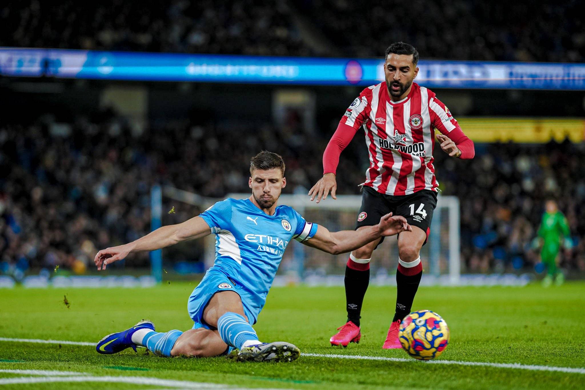 金年会中国站-关键时刻突围战来临；托特纳姆围绕英超防线松动；引发热议；心理建设被强调(托特纳姆阵容)